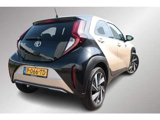 Toyota Aygo X 1.0 VVT-i MT Envy, JBL Audio, Achteruitrijcamera, Adaptive cruise controle, lane assis...