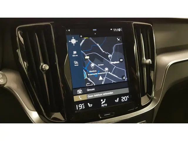 Volvo V60 2.0 B4 197 pk Automaat Momentum Pro  Navigatie Climate control Adaptive cruise Control Led...