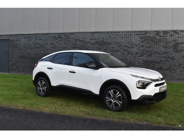 Citroën C4 1.2  Live Airco Cruisecontrol Carkit Btw auto Nieuwe-distriem