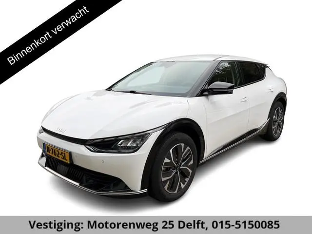 Kia EV6 PLUS 77KWH ACCU 100% GARANTIE TOT 2032*!* BIJNA 2022. STUUR & STOEL VERWARMING . PARKEERSENS...