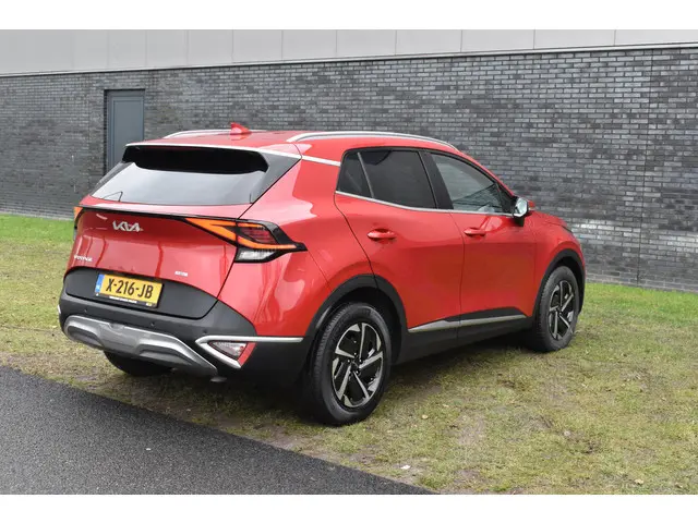 Kia Sportage 1.6 T-GDi Hybrid DynamicLine Navigatie Hybride Automaat