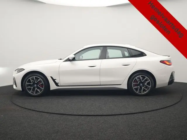 BMW i4 eDrive35 M Sport PRO 70 kWh 286pk Dealer O.H | Trekhaak Af Fabriek | Adaptive Cruise | 360 Ca...
