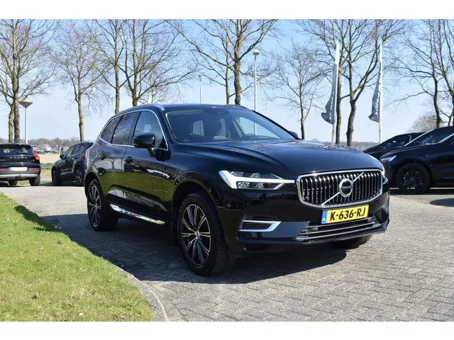 Volvo XC60 T8 390PK Twin Engine AWD Inscription | Trekhaak | Panodak | Stoel-Stuur verwarming | ACC...