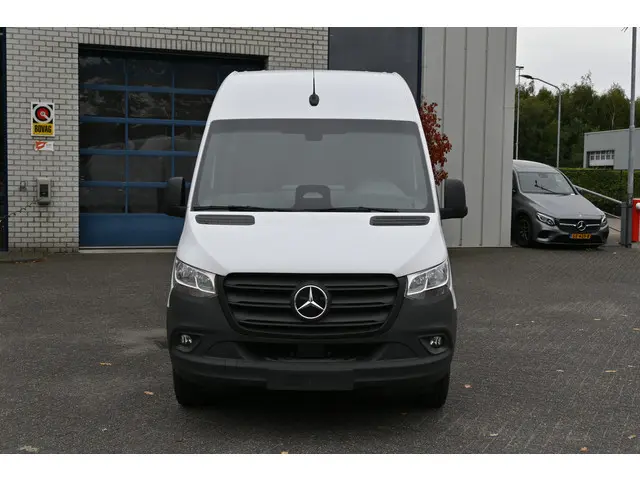 Mercedes-Benz eSprinter 314/414 L3H2 450 km Reikwijdte WLTP Pro 113kWh DC laden 115 kW, 270 graden a...