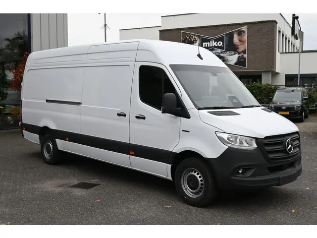 Mercedes-Benz eSprinter
