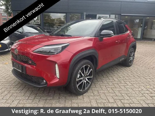 Toyota Yaris Cross 1.5 Hybrid GR Sport | Stoelverwarming | Navigatie | Parkeersensoren | Dealer onde...