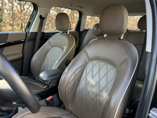 MINI Mini Countryman 1.5 One Chili | Leder | Navi | Keyless | Carplay | Stoelverwarming |