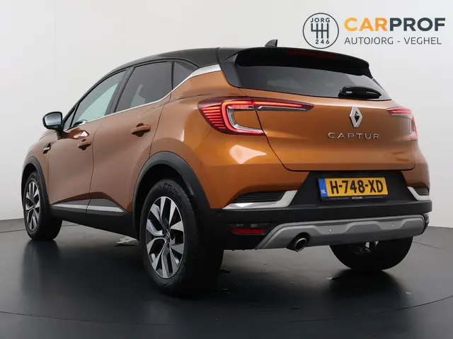 Renault Captur 1.3 TCe 155 Intens NAP  |  155 PK | Navigatie |  Camera