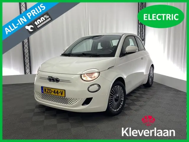 Fiat 500 RED 42 kWh 95% SOH Automaat | CarPlay | Cruise Control | Climate Control | LMV 16'' | Bluet...