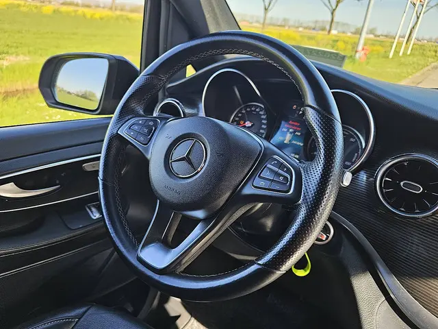 Mercedes-Benz EQV