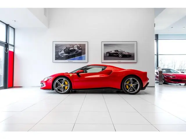 Ferrari 296 GTB ~Ferrari Munsterhuis~