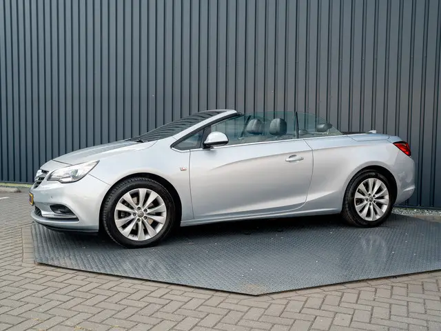 Opel Cascada
