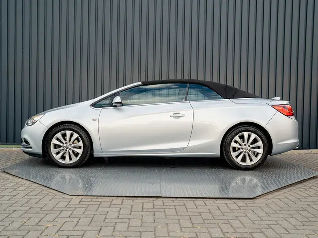 Opel Cascada