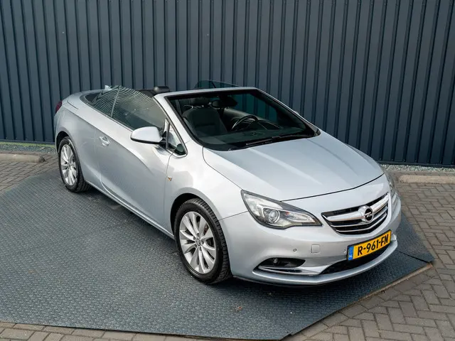 Opel Cascada