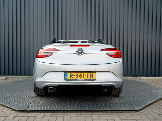 Opel Cascada