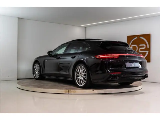 Porsche Panamera Sport Turismo 2.9 4 E-Hybrid 462PK | NL AUTO | Pano | Bose | Achterasbesturing | VO...