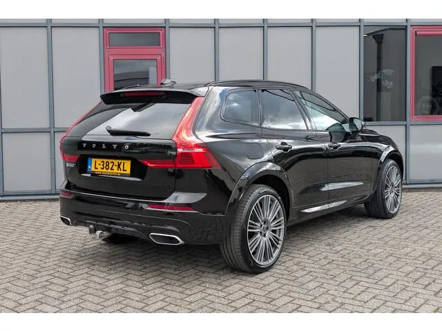 Volvo XC60 2.0 Recharge T6 AWD R-Design Black Trekhaak Panorama