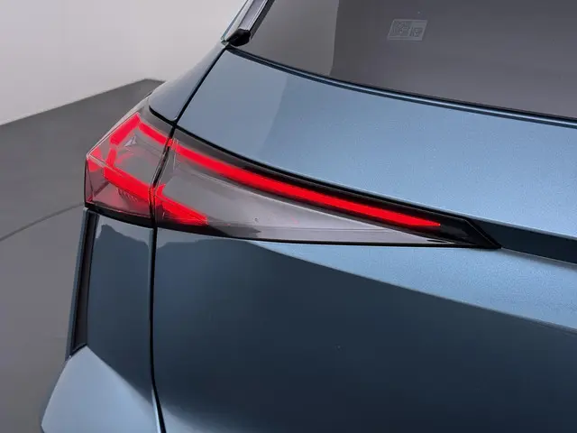 Renault Symbioz 1.6 E-Tech full hybrid 145 iconic VAN: 34900,- VOOR: 30877,- UW LENTEVOORDEEL: 4.023...