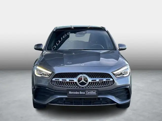 Mercedes-Benz GLA-klasse 250 e AMG | Rijassistentie+ | Panoramadak