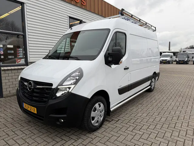 Opel Movano