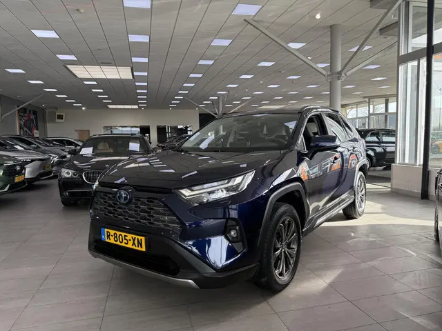 Toyota RAV4 2.5 Hybrid AWD Style