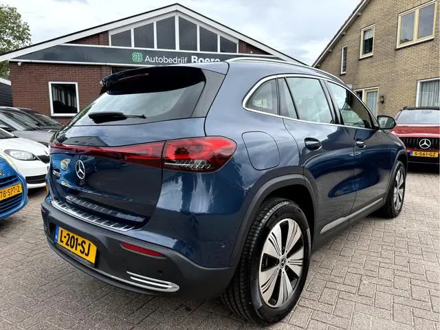 Mercedes-Benz EQA