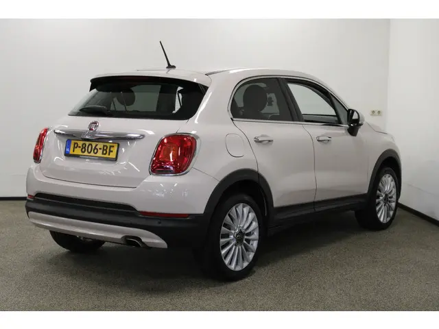 Fiat 500 X 1.4 Turbo MultiAir Lounge Navi|Camera|Cruise|Side Assist