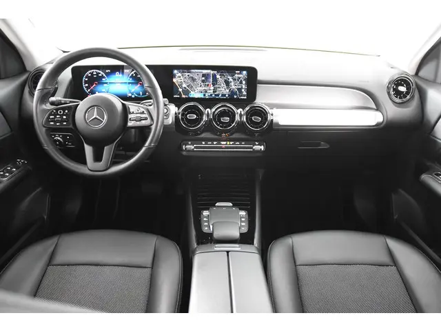 Mercedes-Benz GLB 200 *1ste Eigenaar*Leer*Navigatie*Stoelverwarming*
