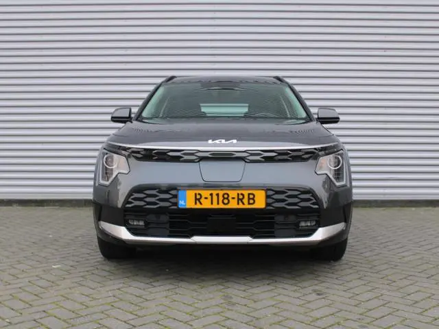 Kia Niro EV DynamicLine 64.8 kWh | 17" LM | Airco | Cruise | Camera | Navi | PDC |