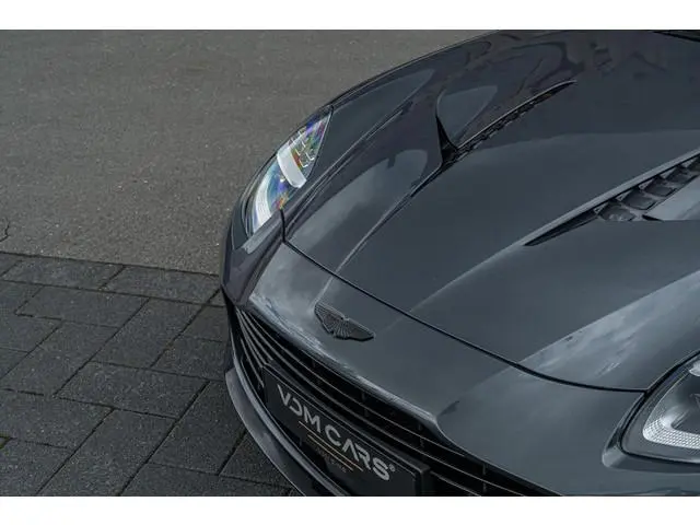 Aston Martin Vanquish