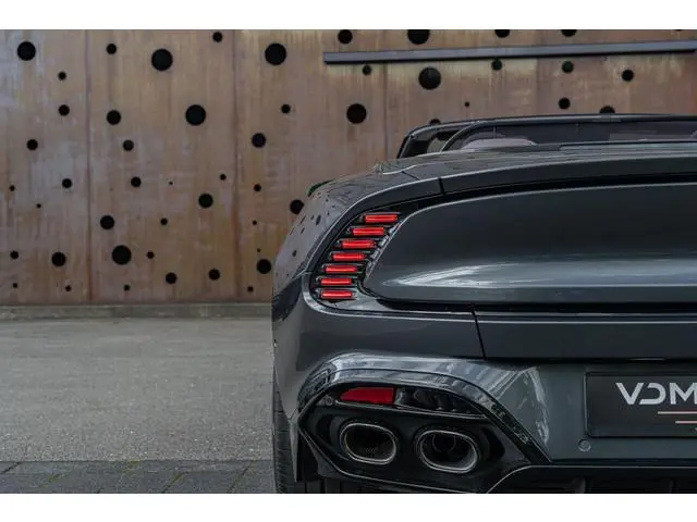 Aston Martin Vanquish