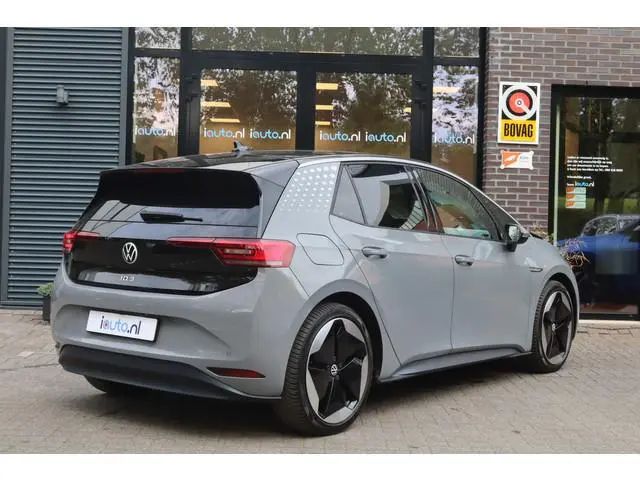 Volkswagen ID.3 Max 58 kWh Sport Pano/IQ.Light/Keyless/Camera/DCC/ACC/Elek. stoelen/20"/Trekhaak afn...