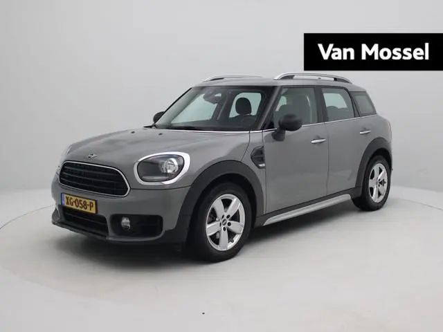 MINI Countryman 1.5 One Dutch Made Edition | Apple Carplay/Android Auto | Climate Control | Parkeers...