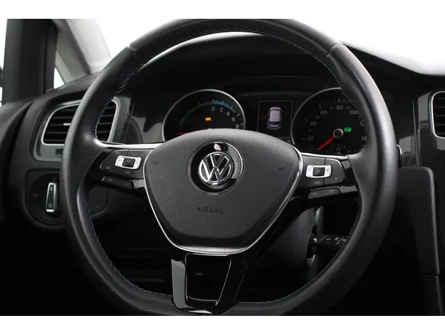Volkswagen e-Golf