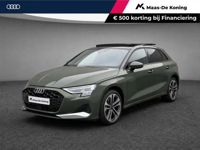 Audi A3 Sportback 40 TFSIe 204pk S edition · Panoramadak · Camera · Head-Up · Keyless · Sonos Audio...