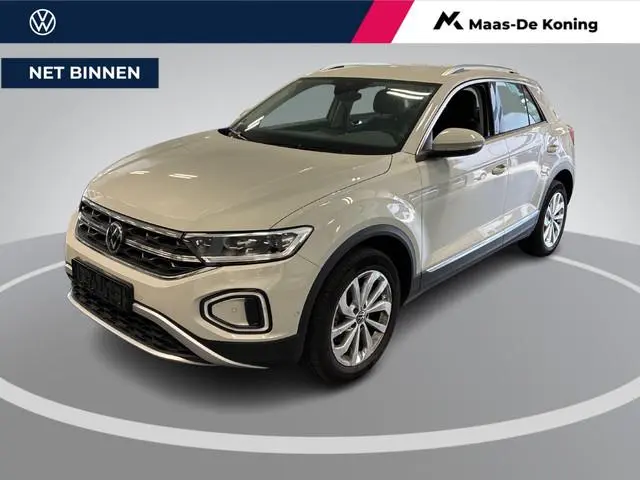 Volkswagen T-Roc 1.5 TSI 150pk DSG Style · Apple/Android Car Play · Parkeer assistent · Stoelverwarm...