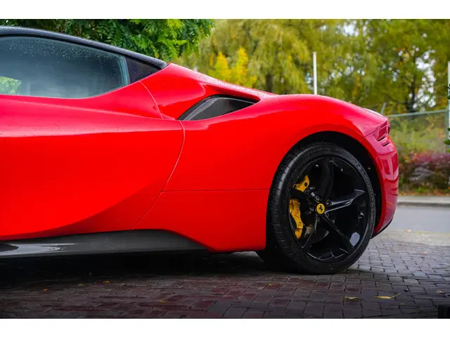 Ferrari SF90 Stradale