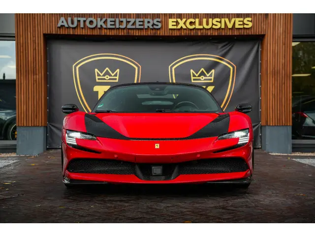 Ferrari SF90 Stradale 4.0 V8 Assetto Fiorano Fiorano Pack Carbon Fibre Daytona Racing Seats