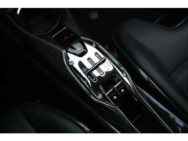 Ferrari SF90 Stradale