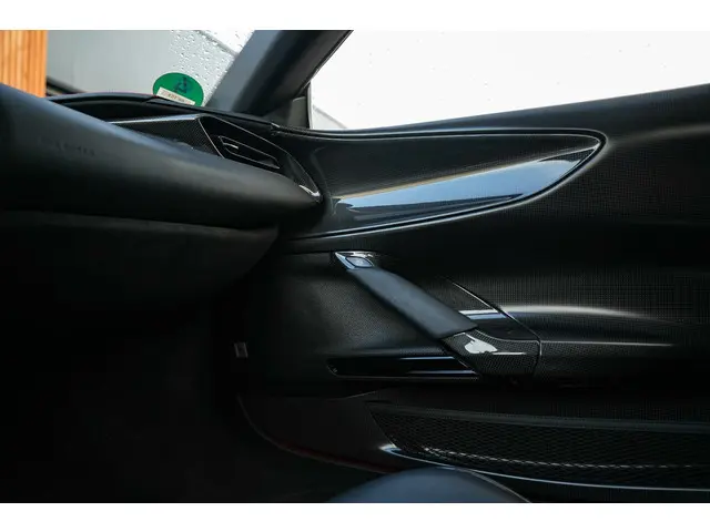 Ferrari SF90 Stradale