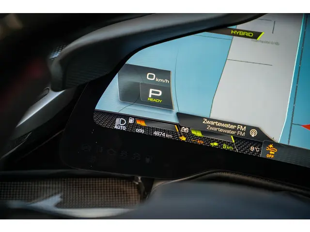 Ferrari SF90 Stradale