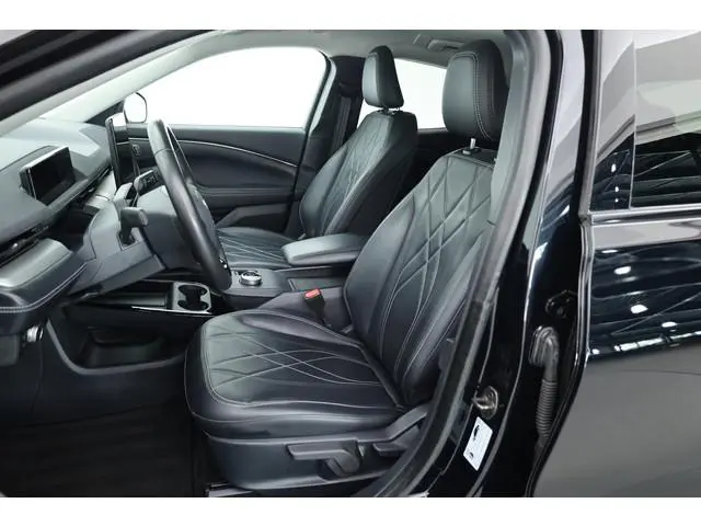 Ford Mustang Mach-E RWD 75 kWh | Rijklaar! | SOH 92% | B&O Audio | Leder |  360cam | Afn. Trekhaak |...