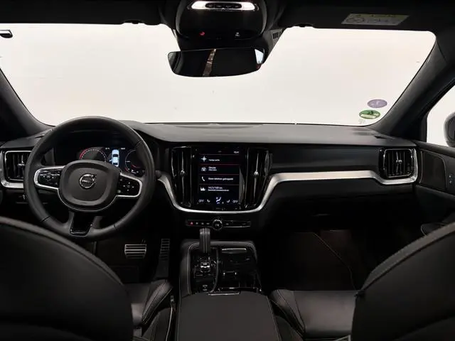Volvo S60 2.0 Recharge T6 399pk AWD Core 69km elek./ Trekhaak 2000kg/ Adapt. Cruise/ Auto Pilot/ Sto...