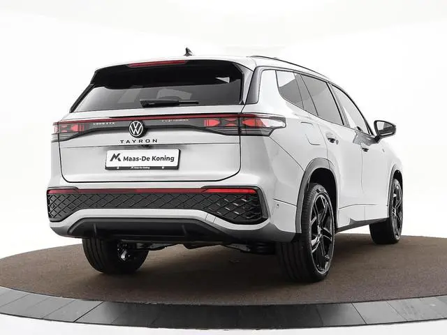 Volkswagen Tayron R-Line Edition 1.5 eHybrid 272 PK 6 versn. DSG · Assistance Pakket Plus · Black St...