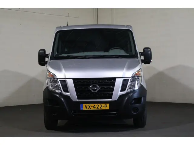 Nissan NV400