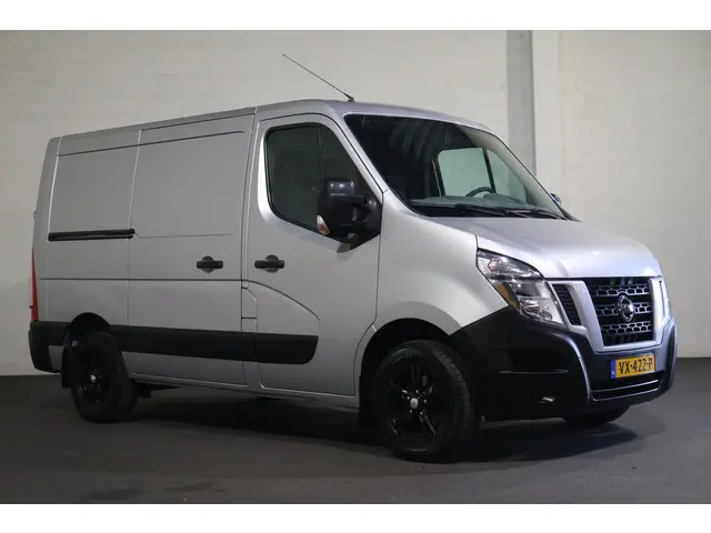 Nissan NV400