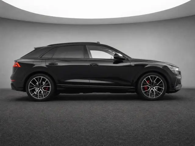 Audi Q8 55 TFSI 340pk Tiptronic Quattro Pro Line S · Panoramadak · Leder · Luchtvering · 360 Camera...