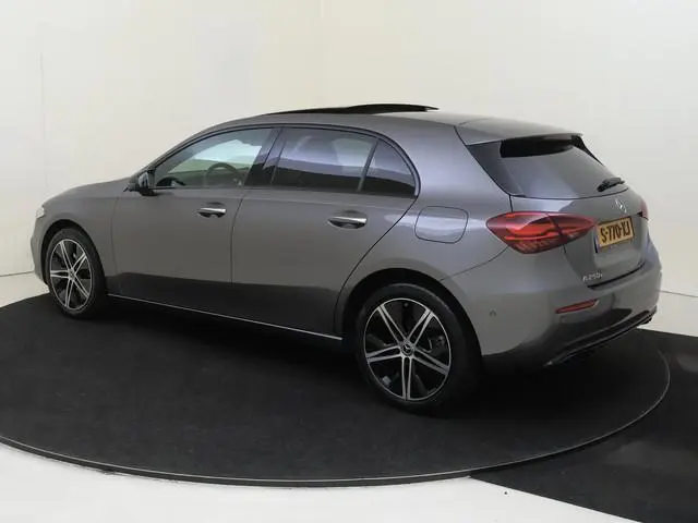 Mercedes-Benz A-klasse 250 e Luxury Line / Panoramadak/ Night/ Sfeerverlichting/ 360 camera