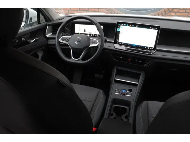 Volkswagen Tayron 1.5 eHybrid R-Line Trekhaak, Achteruitrijcamera