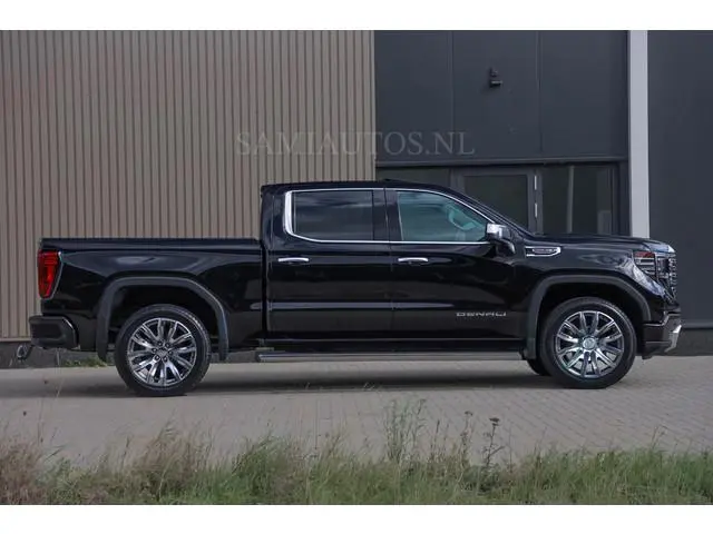 GMC Sierra